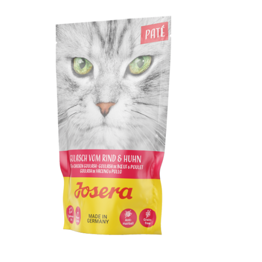 Josera alimento em patê para gato adulto de vaca e frango contém ainda ómegas 3 e 6, do óleo de salmão, e fibras alimentares da casca de psílio.